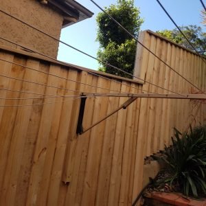 TIMBER PALING FENCE 31