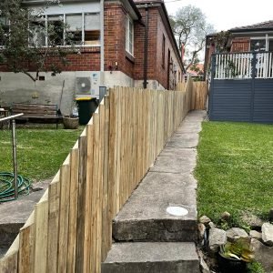 TIMBER PALING FENCE 41